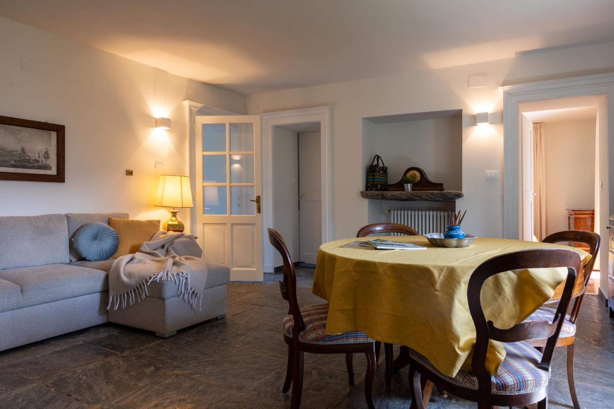 Manor House Apartment อาออสตา ภายนอก รูปภาพ