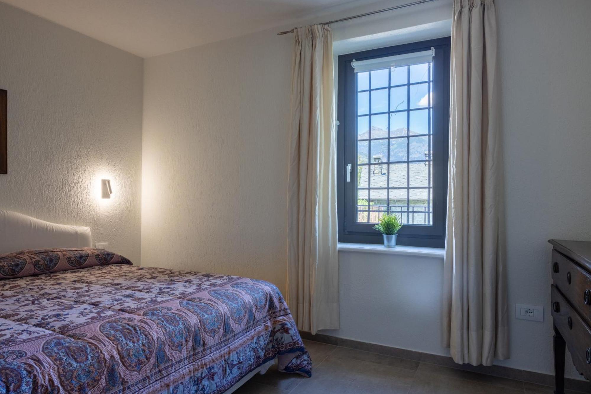 Manor House Apartment อาออสตา ภายนอก รูปภาพ