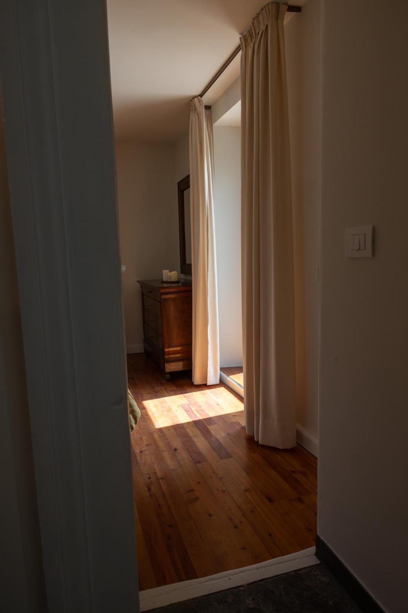 Manor House Apartment อาออสตา ภายนอก รูปภาพ