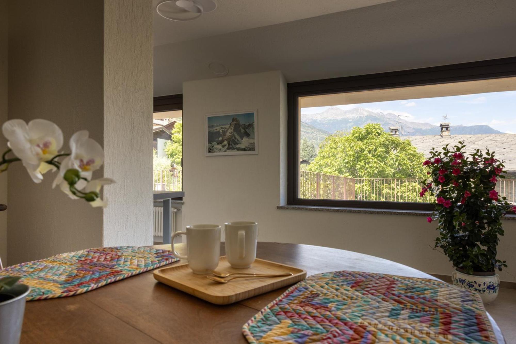 Manor House Apartment อาออสตา ภายนอก รูปภาพ