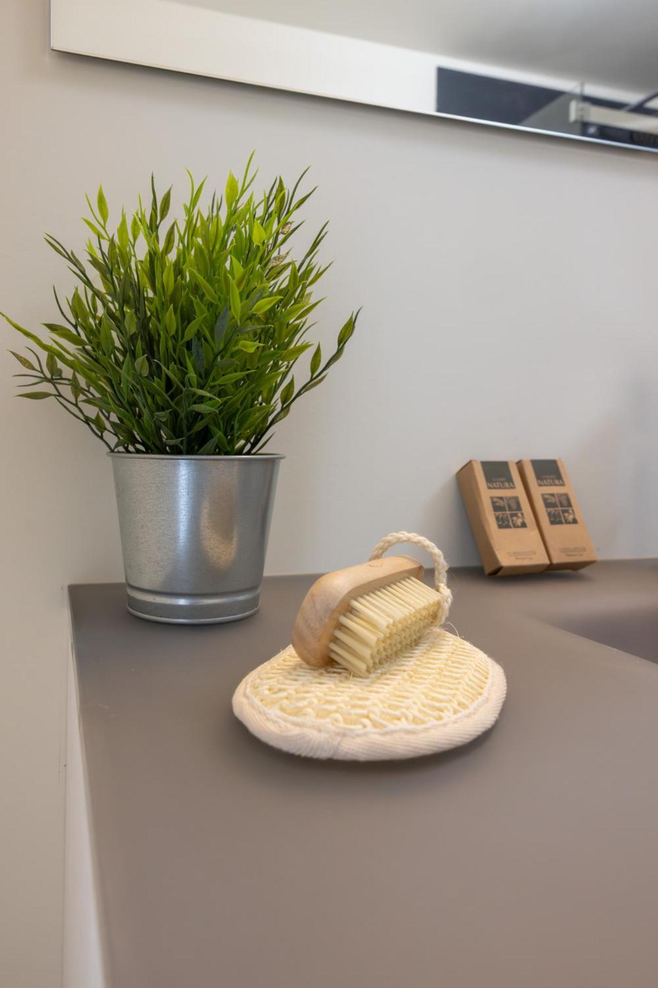 Manor House Apartment อาออสตา ภายนอก รูปภาพ